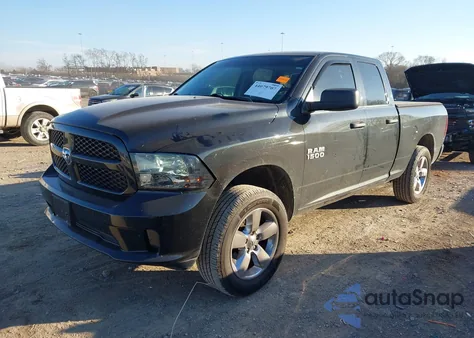 2017 Ram 1500 Express 4X4 6'4 Box z USA, uszkodzony, nr VIN 1C6RR7FG7HS767927